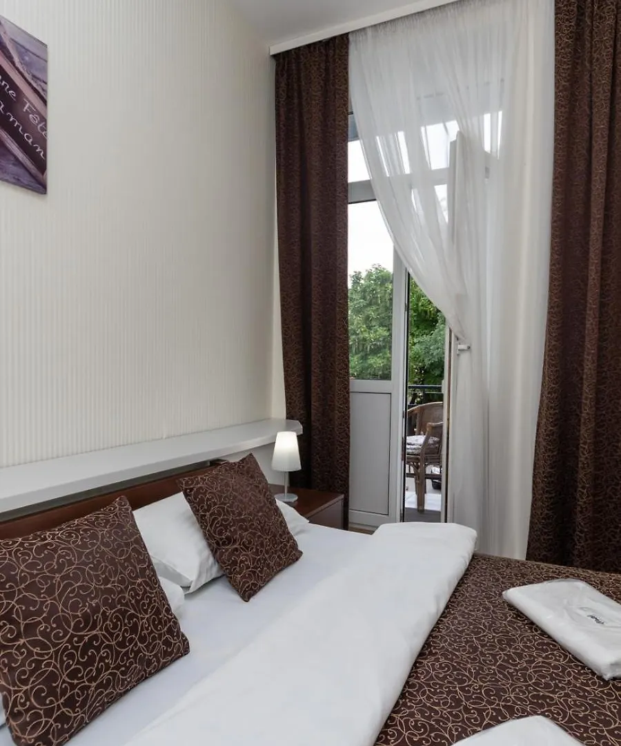 Mini-Hotel Guest Residence Kyiv
