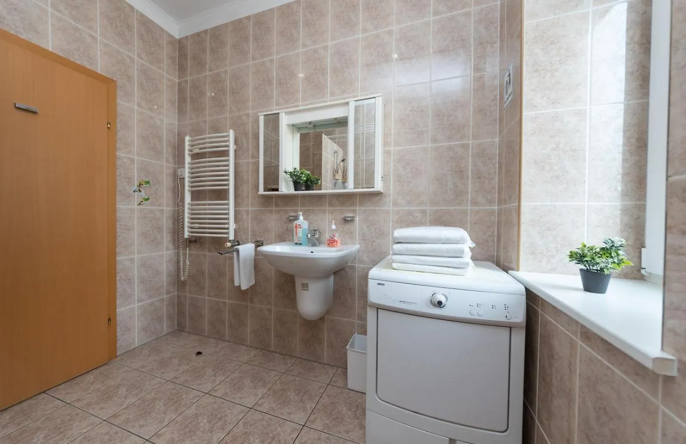 Mini-Hotel Guest Residence Kyiv